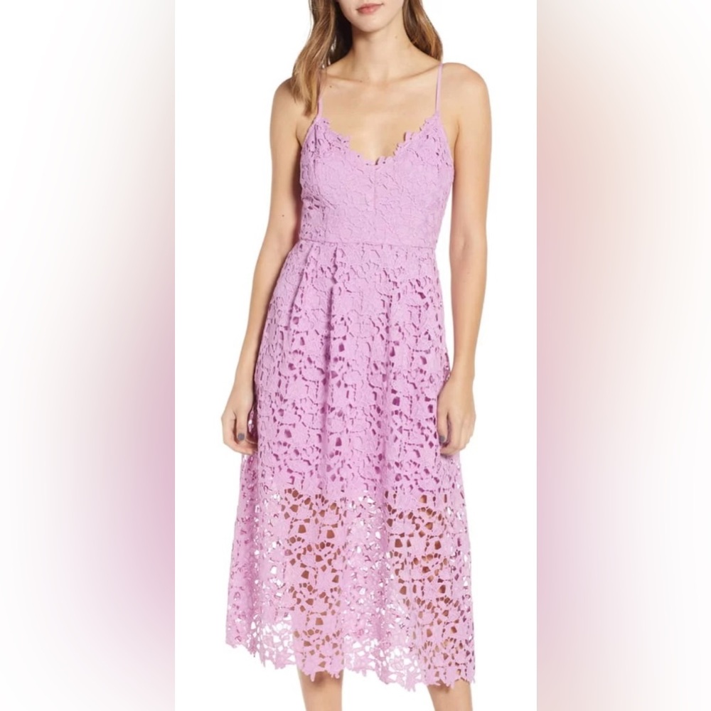 ASTR The Label Lilac Lace Crochet MIDI Dress A-Line Sleeveless V- Neck - Medium